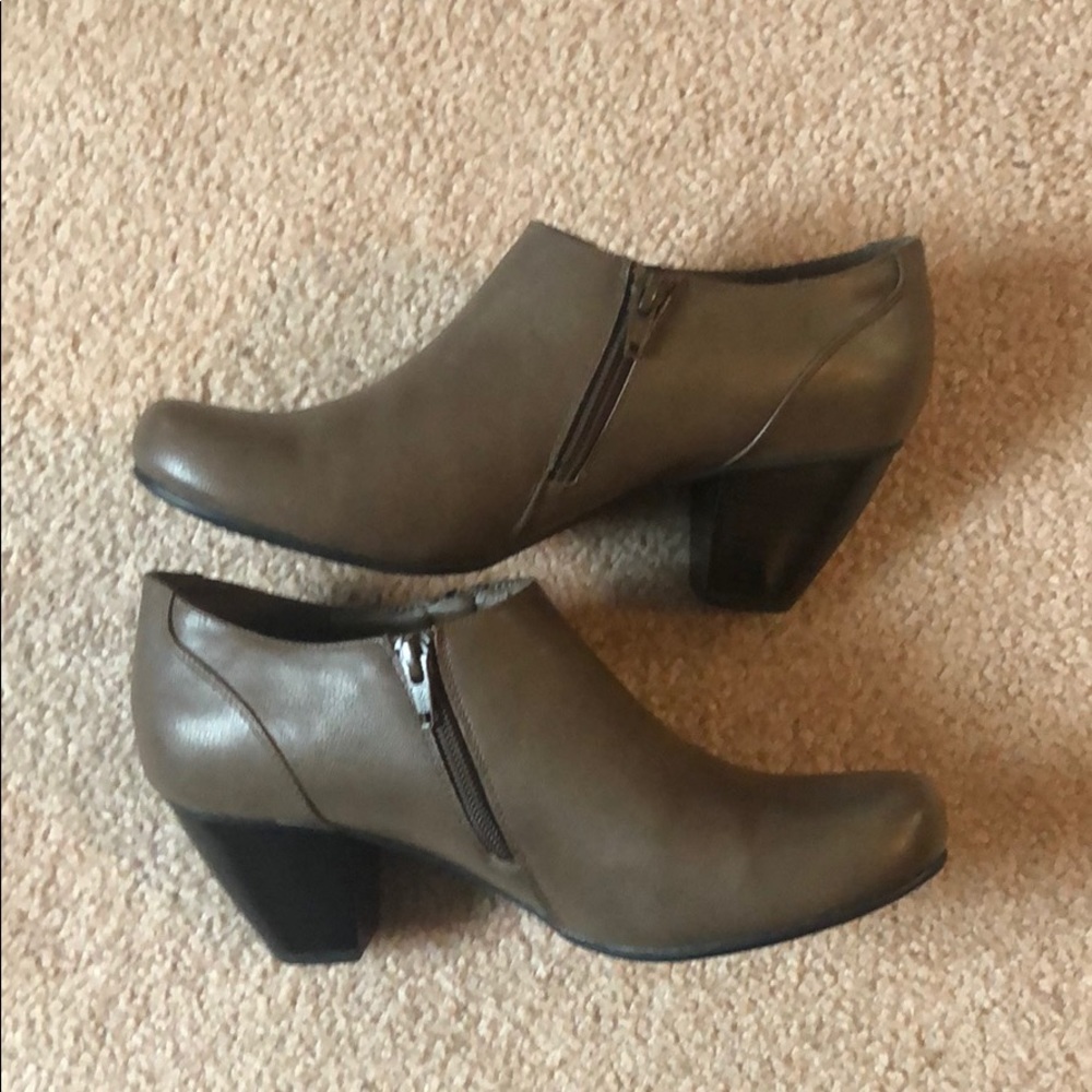 Women’s ankle boots